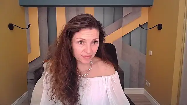 EllaLong live XXX chat