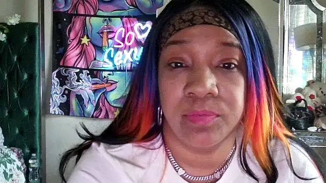 mzpretty444 élő XXX-chatje