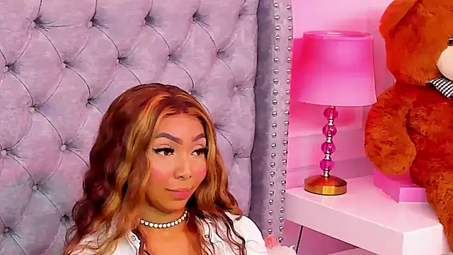 HaileeRoberts – Live XXX-chat