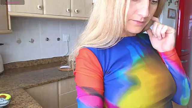 Lunamix élő XXX-chatje