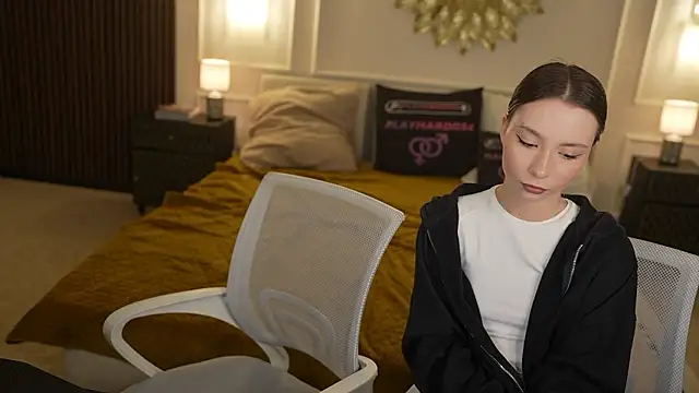 Milana_angell – Kamerová šou