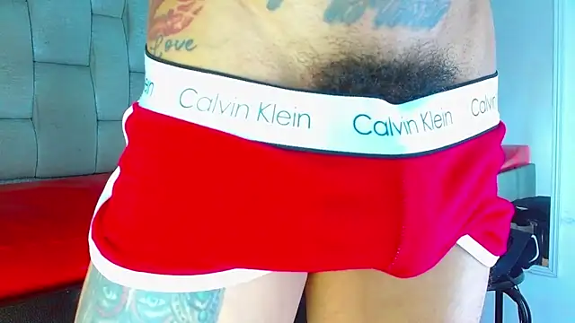 Hot_Latino_x Webcamshow