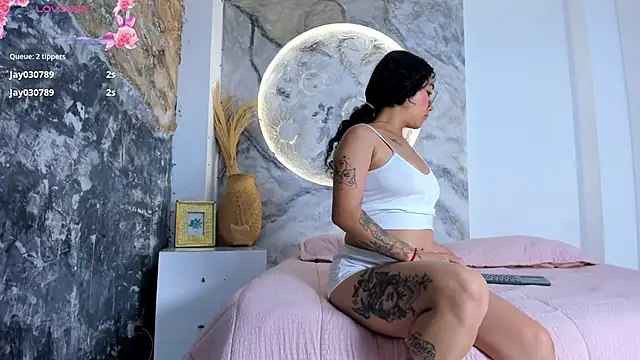 AnaiaClarck's Live XXX Chat