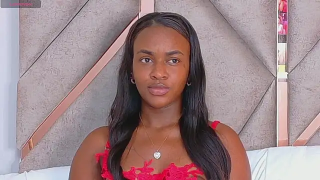 Sally-Noa's Live XXX Chat