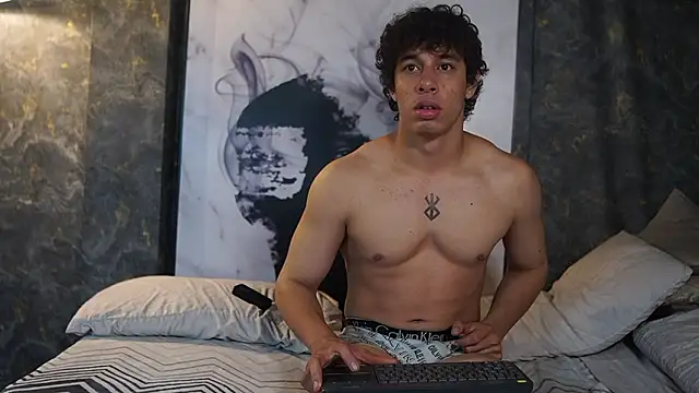 Show modela Chris_Evanss na web-kameri