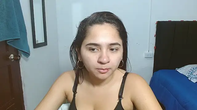 Živý XXX chat Thalian