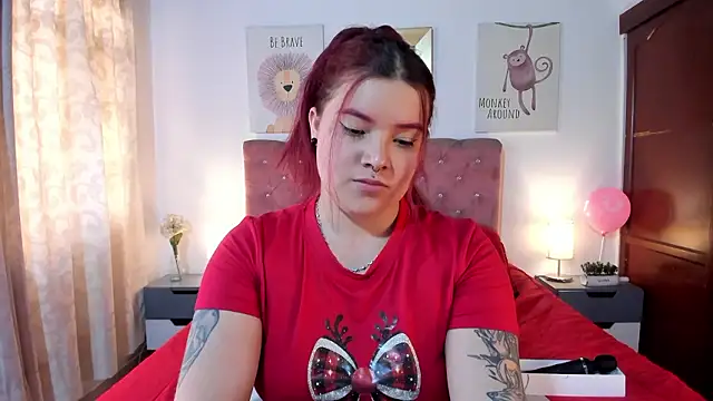 CelessteRedds Show in webcam