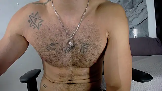 Živý XXX chat Grant_Irons