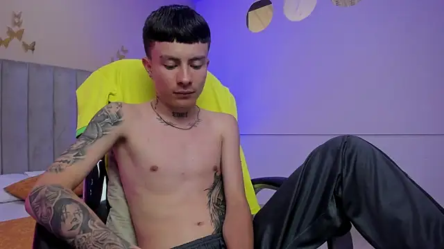 Nascary_Fox's Live XXX Chat