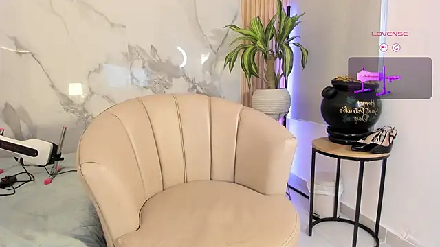 Fyre_divine Chat XXX live