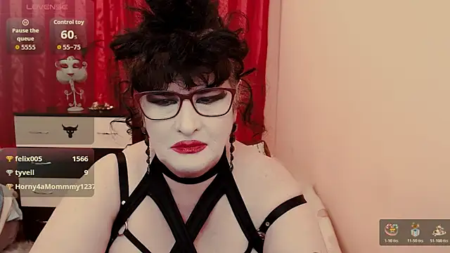 QuuenOfSin: онлайн-секс-чат