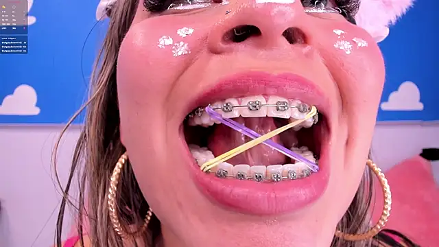 miss__evolet 即時 XXX 聊天