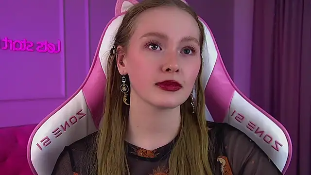 AgataFoxley Chat XXX in diretta