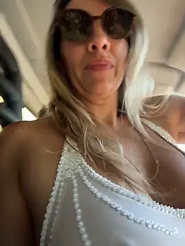 Gatitacarlita: онлайн-секс-чат