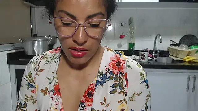 Show de kateleyagrey na webcam