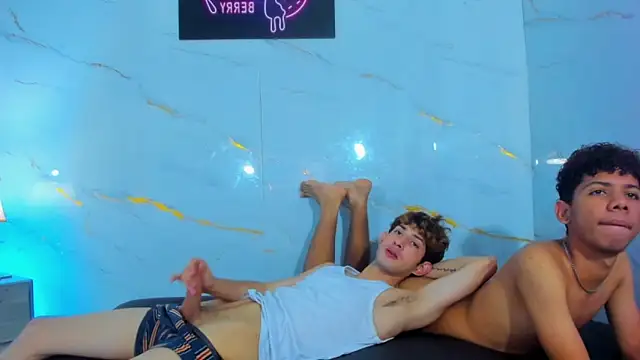 Spicy_guys Webcam Show