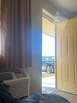 Stressreliever82's Live XXX Chat