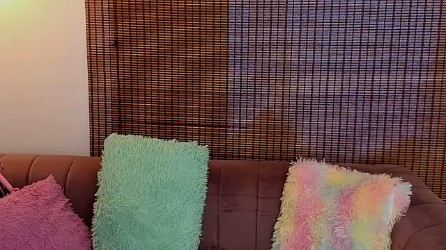 ariana_cross' Live XXX Chat