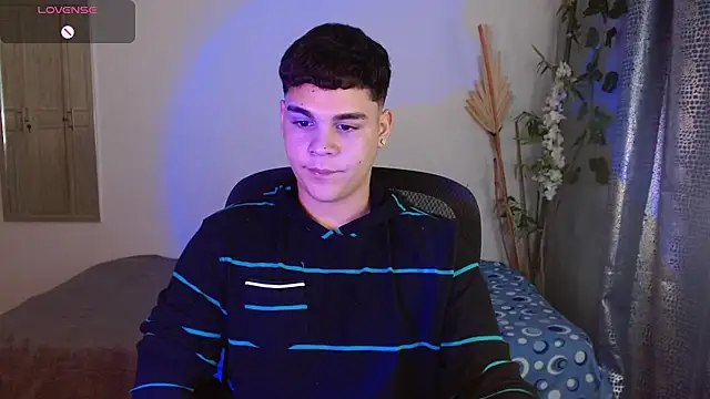 eithan_jonnes Chat XXX in diretta