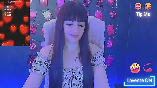 Violla_My Adlı Modelin Canlı XXX Sohbeti