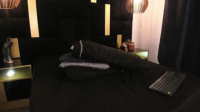 Lucio__Fox's Live XXX Chat