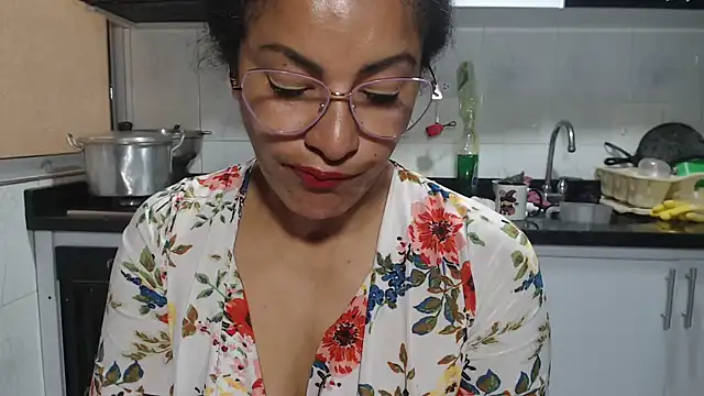 Chat XXX en directo de kateleyagrey