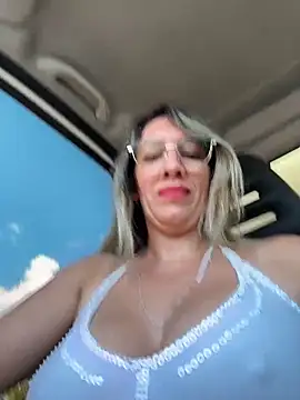 Gatitacarlita webkamerás műsora