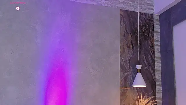 Hannah-Prada 现场XXX聊天