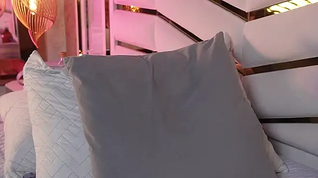 ambar_rosse25's Live XXX Chat