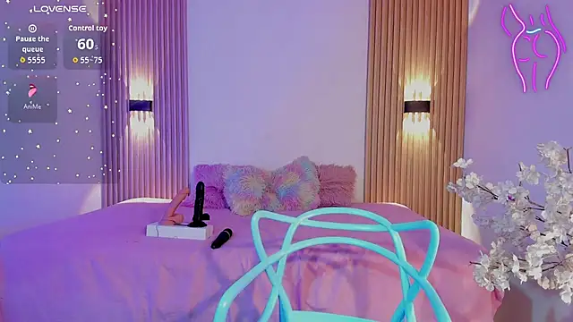 LaylaEmber élő XXX-chatje