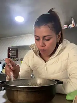 แชท XXX สดของ RachelWeisz_