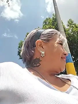 DirtyBIianca: онлайн-секс-чат