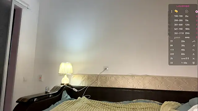 Онлайн чат XXX LoryMusetti