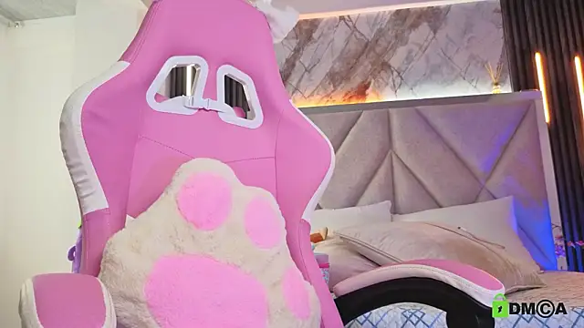 Happy_tits Adlı Modelin Canlı XXX Sohbeti