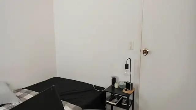 Mazikeen__18のライブXXXチャット