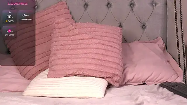 Chatroom XXX en direct de RebeccaRese