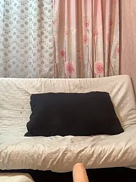 Estefani_32's Live XXX Chat