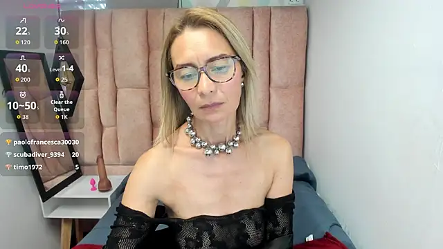 Онлайн чат XXX Issa_Milf__