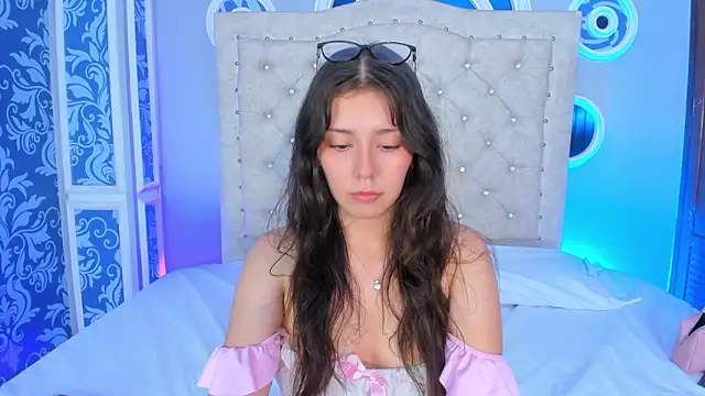 Chatroom XXX en direct de emma_pink__