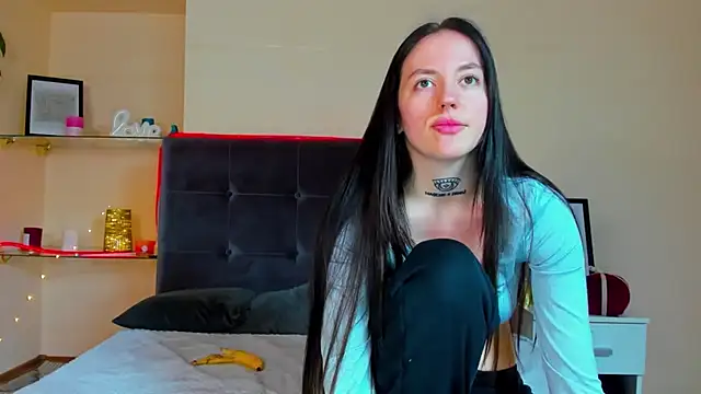 AdrianaCult – Naživo XXX chat