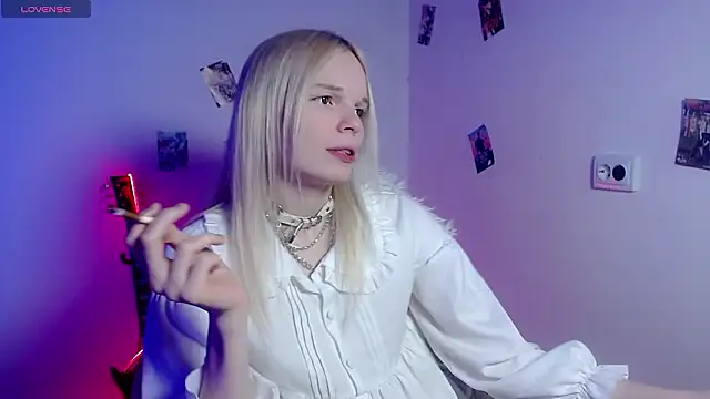 Czat XXX na żywo – Emily_Nyaffee