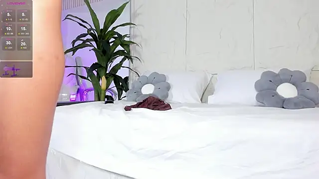 AnahinClar Chat XXX live