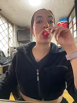 Chatroom XXX en direct de SALOME_KORLAND