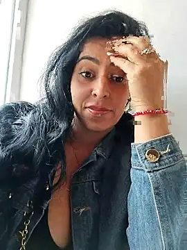 Luianna's Live XXX Chat