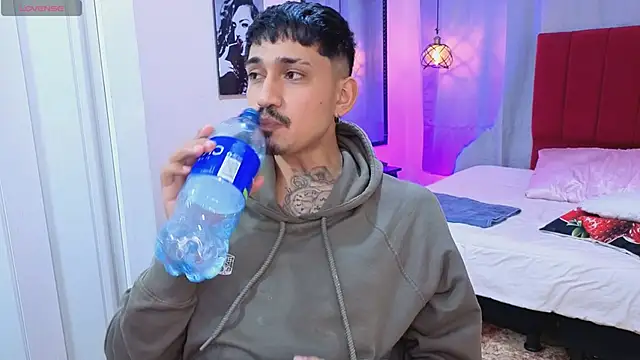 Chat +18 de Mateo_Valencia_ ao vivo