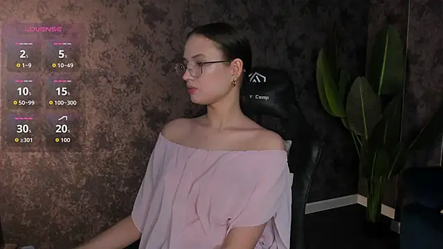 Miaa_HillのライブXXXチャット