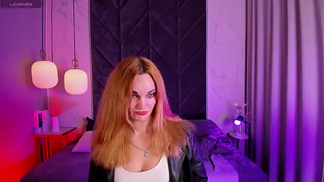 SaraSubtlety live XXX chat