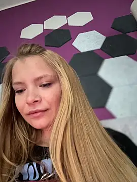 AnastasiaAniess 即時 XXX 聊天