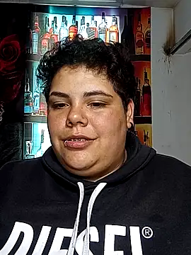 Hailey_Curvy webkamerás műsora