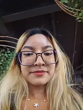 Pretty_roxxyy: απευθείας συνομιλία ΧΧΧ